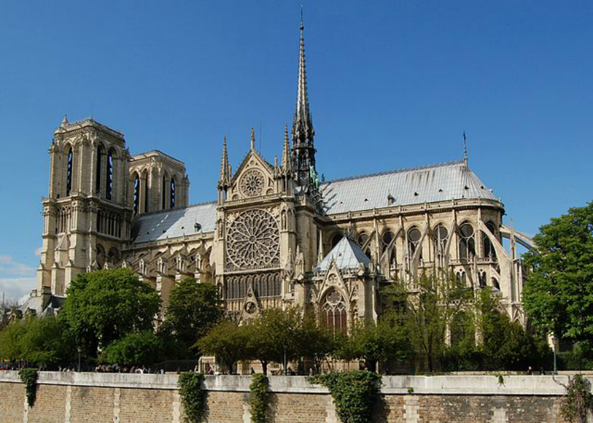 Южная сторона собора Парижской Богоматери, вид с Сены