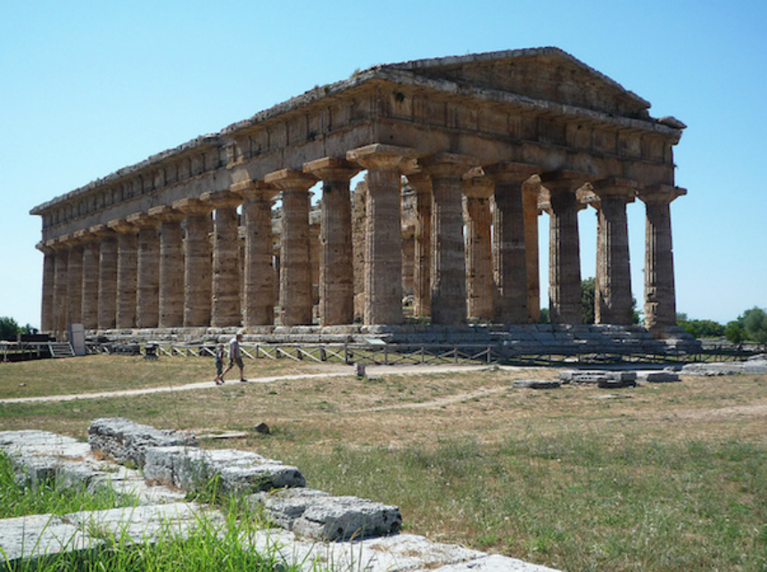 Греческий, дорический храм из классического периода, вероятно, посвященный Гере